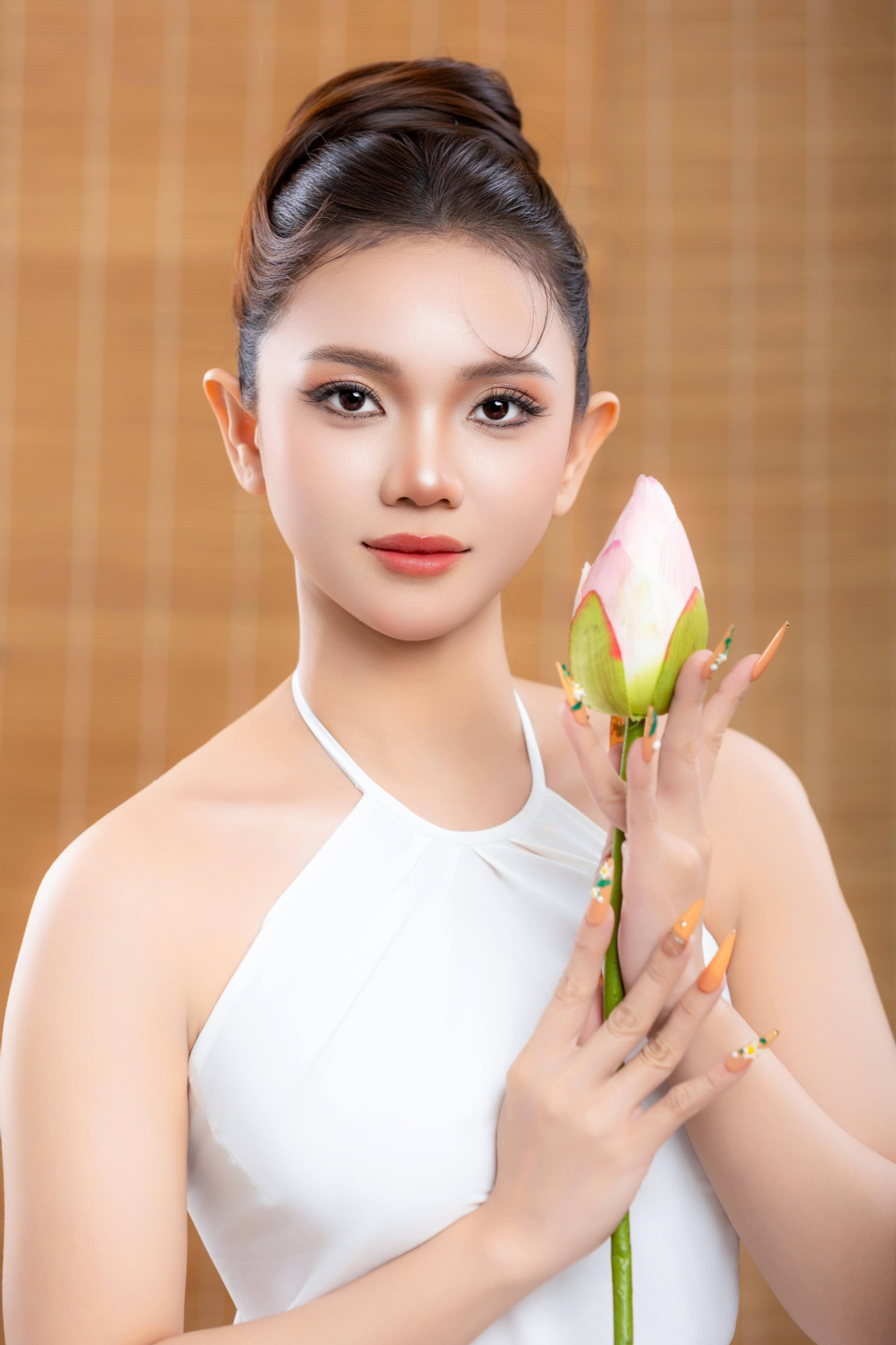 Hồ Yến Loan